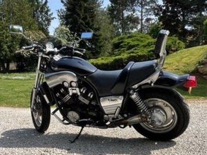 MOTO YAMAHA V-MAX