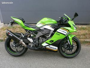 KAWASAKI NINJA ZX4RR 2025
