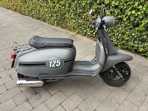② SCOOTER GT 125 ROYAL ALLOY