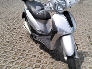 SCUTER LIBERTY PIAGGIO