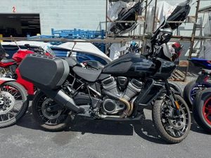 2021 HARLEY-DAVIDSON® PAN AMERICA™ 1250 SPECIAL