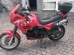 TRIUMPH TIGER 900 T400