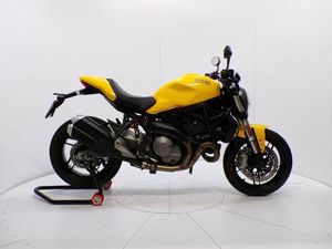 VENDO DUCATI MONSTER 821 (2018 - 20) USATA A CASTELLANZA (CODICE 9809388) - MOTO.IT