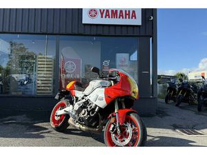 YAMAHA XSR 900 2024