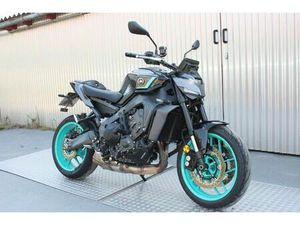 YAMAHA MT-09 Y-AMT VORFÜHRER 2024 MIT ZUBEHÖR