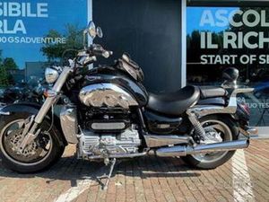 TRIUMPH ROCKET III 2300