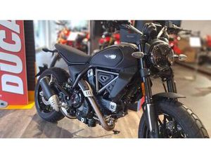 VENDO DUCATI SCRAMBLER 800 ICON DARK (2025) NUOVA A GAGLIANICO (CODICE 9810117) - MOTO.IT
