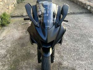 YAMAHA YZF-R6 BLACK