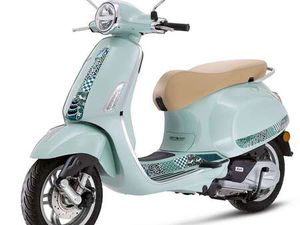 PRIMAVERA 125 BATIK E5+ - SONDERMODELL NEUFAHRZ...