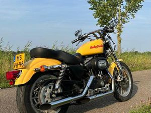 ② HARLEY DAVIDSON SPORTSTER 883R