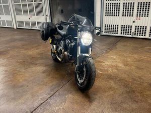 DUCATI MONSTER 821 DARK