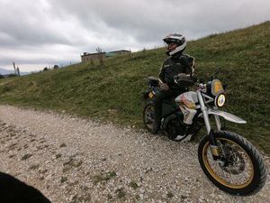 BMW G 650 X COUNTRY 1 VORBESITZER 11398 KM SERVICE U.REIFEN NEU