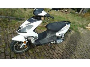 MOTORROLLER EXPLORER RACE 45 KM BAUJAHR 2010 G-CAT