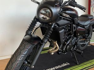 MOTO NEUVE: KAWASAKI ELIMINATOR 500 SE