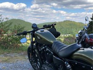 HARLEY-DAVIDSON SPORTSTER IRON 883