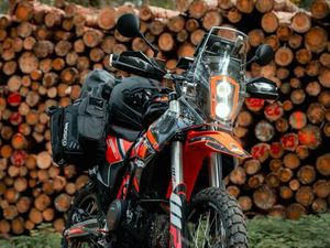 KTM 690 ENDURO R REISEENDURO RADE GARAGE/TEMPOMAT/GRIFFHEIZUNG