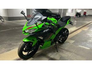 KAWASAKI NINJA 400 1. HAND (SUPER ZUSTAND)