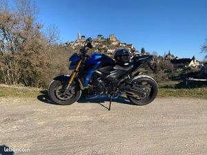 VENTE SUZUKI GSXS 750