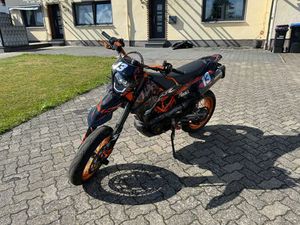 KTM 690 SMC R