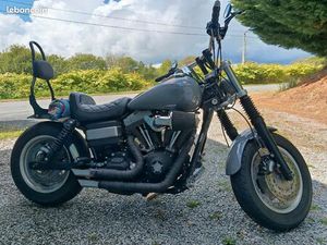 HARLEY DAVIDSON DYNA 1584