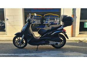VENDO PIAGGIO BEVERLY 250 (2004 - 05) USATA A SAMARATE (CODICE 9810451) - MOTO.IT