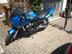 YAMAHA FAZER FZS600 RJ01