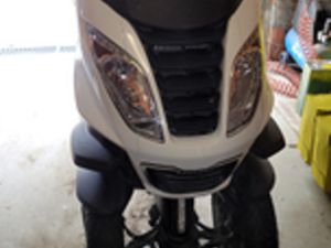 SCOOTER PEGIOT METROPOLIS