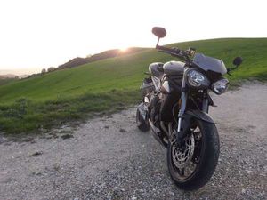 TRIUMPH STREET TRIPLE RS