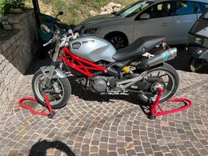 DUCATI MONSTER 1100