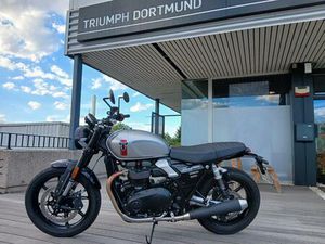 TRIUMPH SPEED TWIN 900