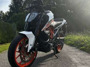 KTM 390 DUKE