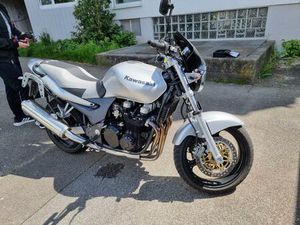 KAWASAKI ZR7 MIT KOFFER