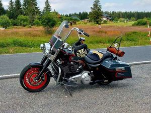 HARLEY-DAVIDSON ROAD KING