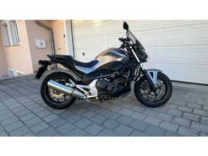 HONDA NC 700S TIEFERGELEGT