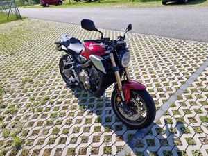HONDA CB 650 R