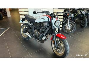 YAMAHA XSR 700 ABS 35KW - GARANTIE CONSTRUCTEUR 10/2026
