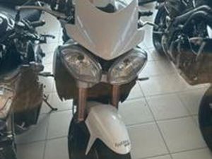 TRIUMPH SPEED TRIPLE 1050 S