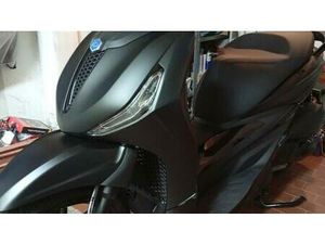 VENDO PIAGGIO BEVERLY 300 S ABS-ASR (2021 - 25) USATA A ZOLA PREDOSA (CODICE 9813237) - MOTO.IT