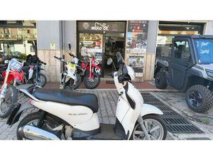 VENDO APRILIA SCARABEO 125 I.E. (2009 - 11) USATA A MONTEFORTE IRPINO (CODICE 9812839) - MOTO.IT