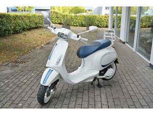 VESPA PRIMAVERA SPRINT 125 EURO 5 ***YACHTCLUB EDITION***