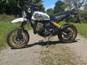DUCATI SCRAMBLER DESERT SLED