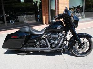 HARLEY-DAVIDSON TOURING FLHXS 114 STREET GLIDE SPE