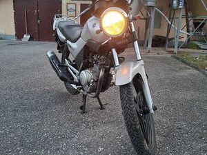 YAMAHA YBR 125