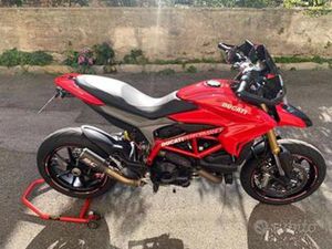 DUCATI HYPERMOTARD 939