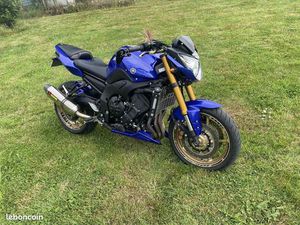 YAMAHA FZ 800 (2010)