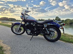 HONDA VT750S, 2015 GOD.