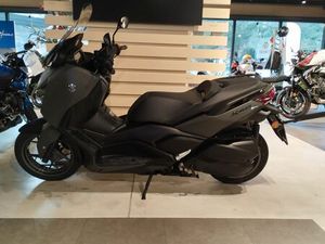 YAMAHA X-MAX 300 *VORFÜHRROLLER*