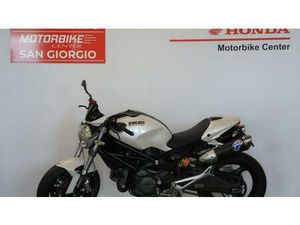 VENDO DUCATI MONSTER 696 (2008 - 13) USATA A SAN GIORGIO CANAVESE (CODICE 9814286) - MOTO.IT