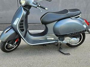 VESPA GTS 300 SUPERSPORT