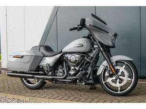 HARLEY-DAVIDSON STREET GLIDE 1923 CC